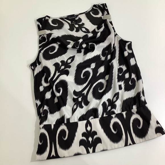 WHBM crowl neck metal straps waist band sleeveless blouse size Medium - Picture 2 of 10